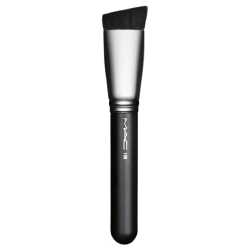 M.A.C COSMETICS 196 Slanted Flat Top Foundation Brush