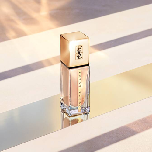 Touche eclat le teint liquid foundation