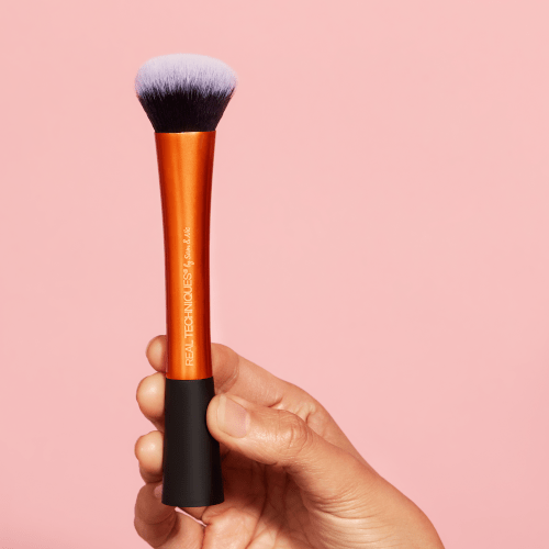 Real Techniques Expert Face Brush + Free Post