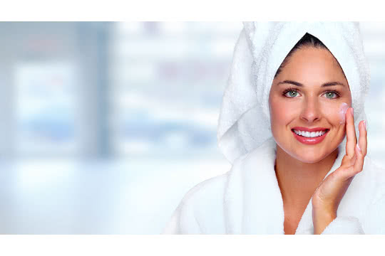 What's the Best Foundation for Covering Rosacea?