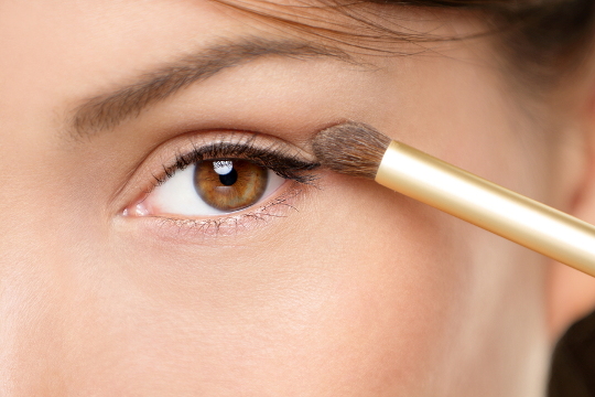 Should I use cream, loose, or pressed eyeshadow?