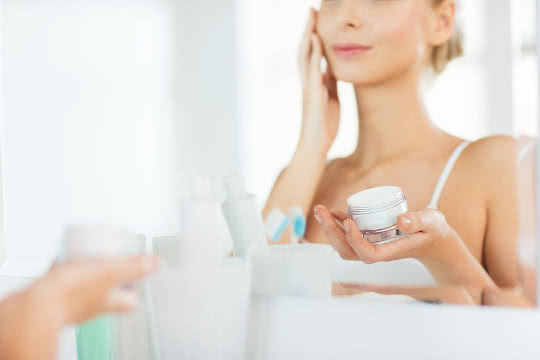 Can I Wear Makeup If I Have Sensitive Skin?
