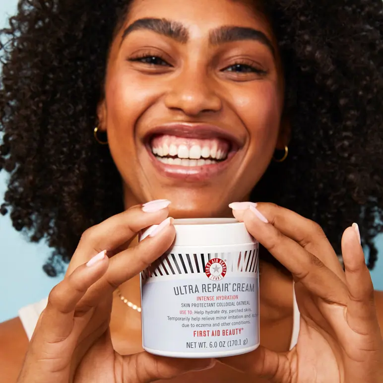 FIRST AID BEAUTY Ultra Repair Cream 170g
