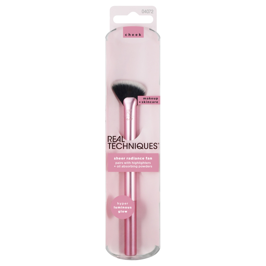 Real Techniques Sheer Radiance Fan Brush