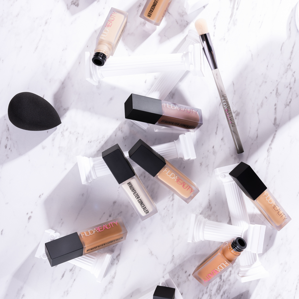 Huda Beauty Conceal & Blend Complexion Brush AU Adore Beauty
