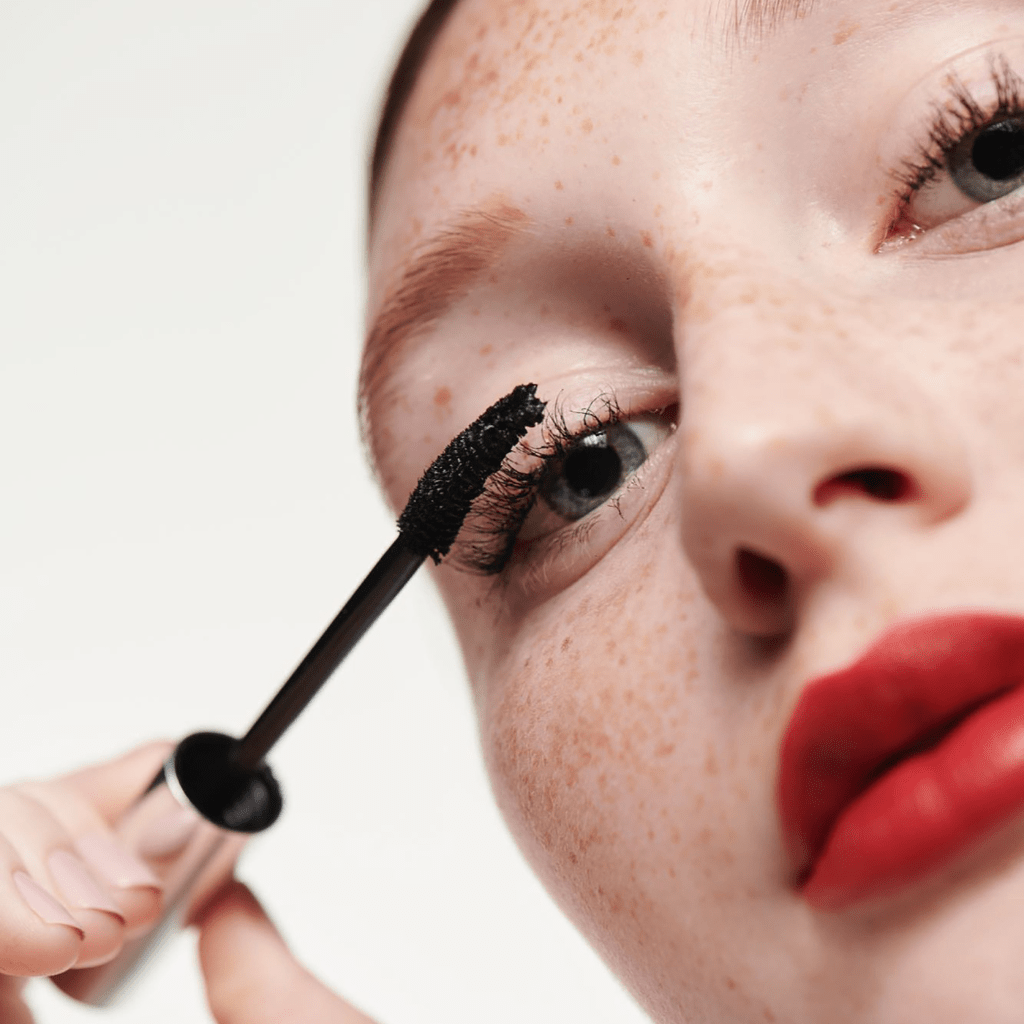 Clinique High Impact Zero Gravity Mascara: Lift Lashes