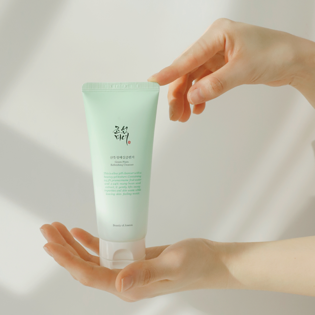 BEAUTY OF JOSEON Green Plum Refreshing Cleanser