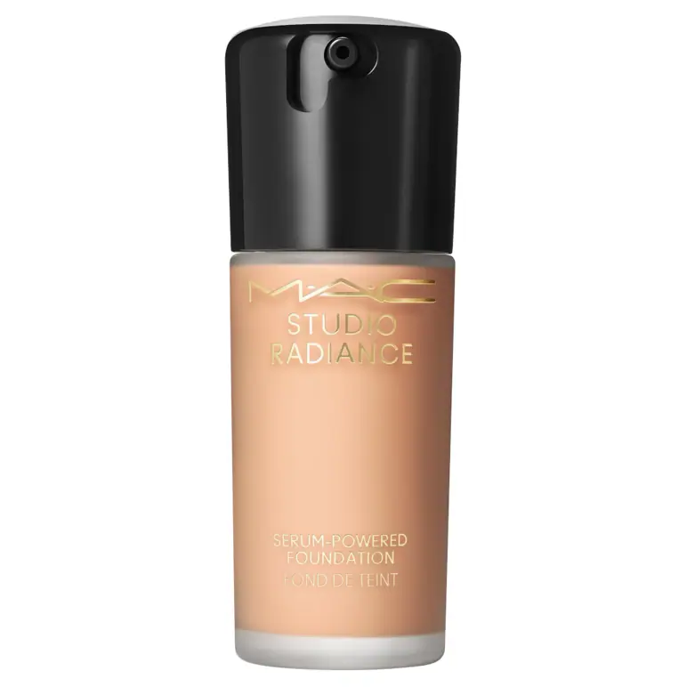 M.A.C COSMETICS Studio Radiance Serum Powered Foundation