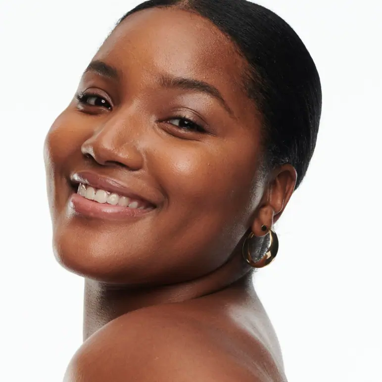 M.A.C COSMETICS Studio Radiance Serum Powered Foundation