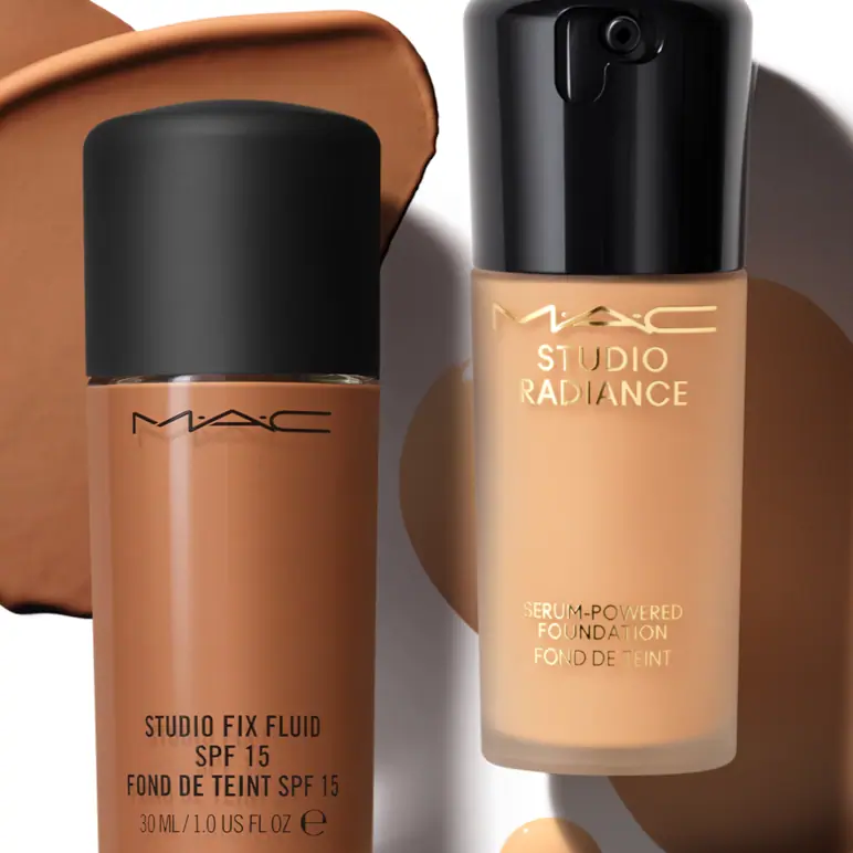 M.A.C COSMETICS Studio Radiance Serum Powered Foundation