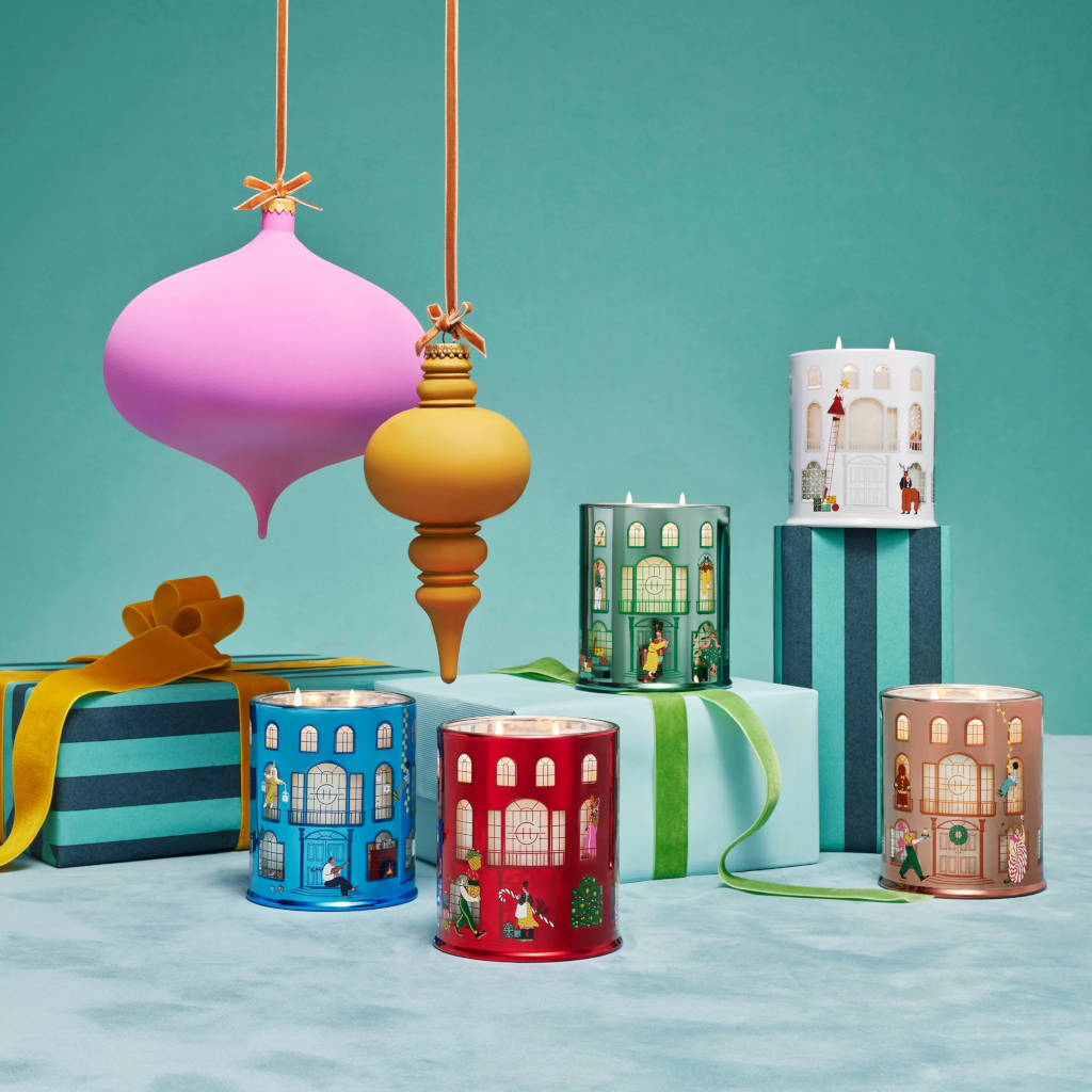 Glasshouse White Christmas Candle 380g Cedar & clove