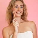 Kahlia Skin Rose Quartz Vibrating Beauty Roller