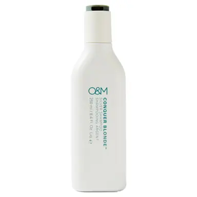 O&M Conquer Blonde Shampoo 250ml