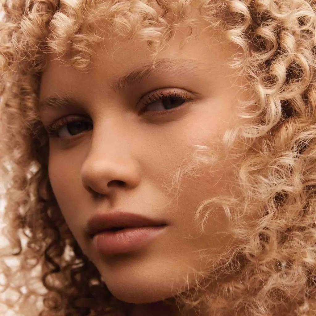O&M Frizzy Logic Shine Serum 100ml