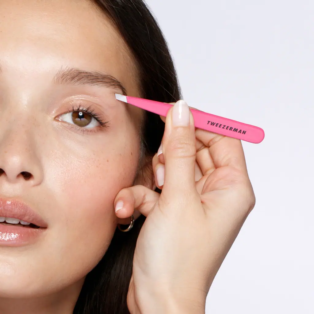 Tweezerman Slant Tweezer - Pretty In Pink