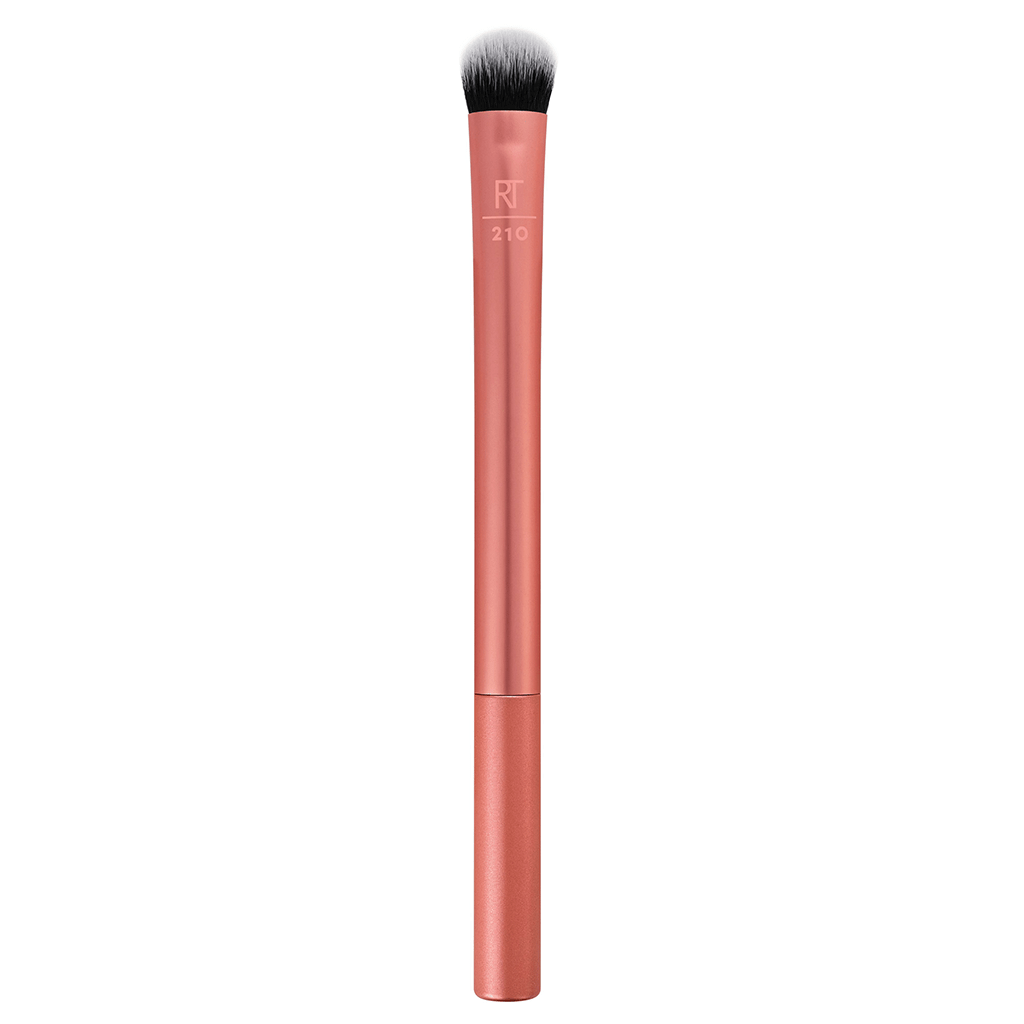 Flawless Concealing: Real Techniques Concealer Brush