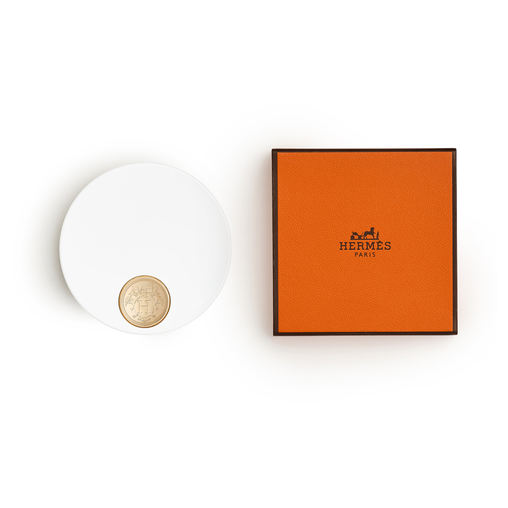 値下 新品未使用　HERMES POUDRE D'ORFÈVRE フェイスパウダ HERMES Poudre d'Orfevre Limited Edition Face and Eye Illuminating