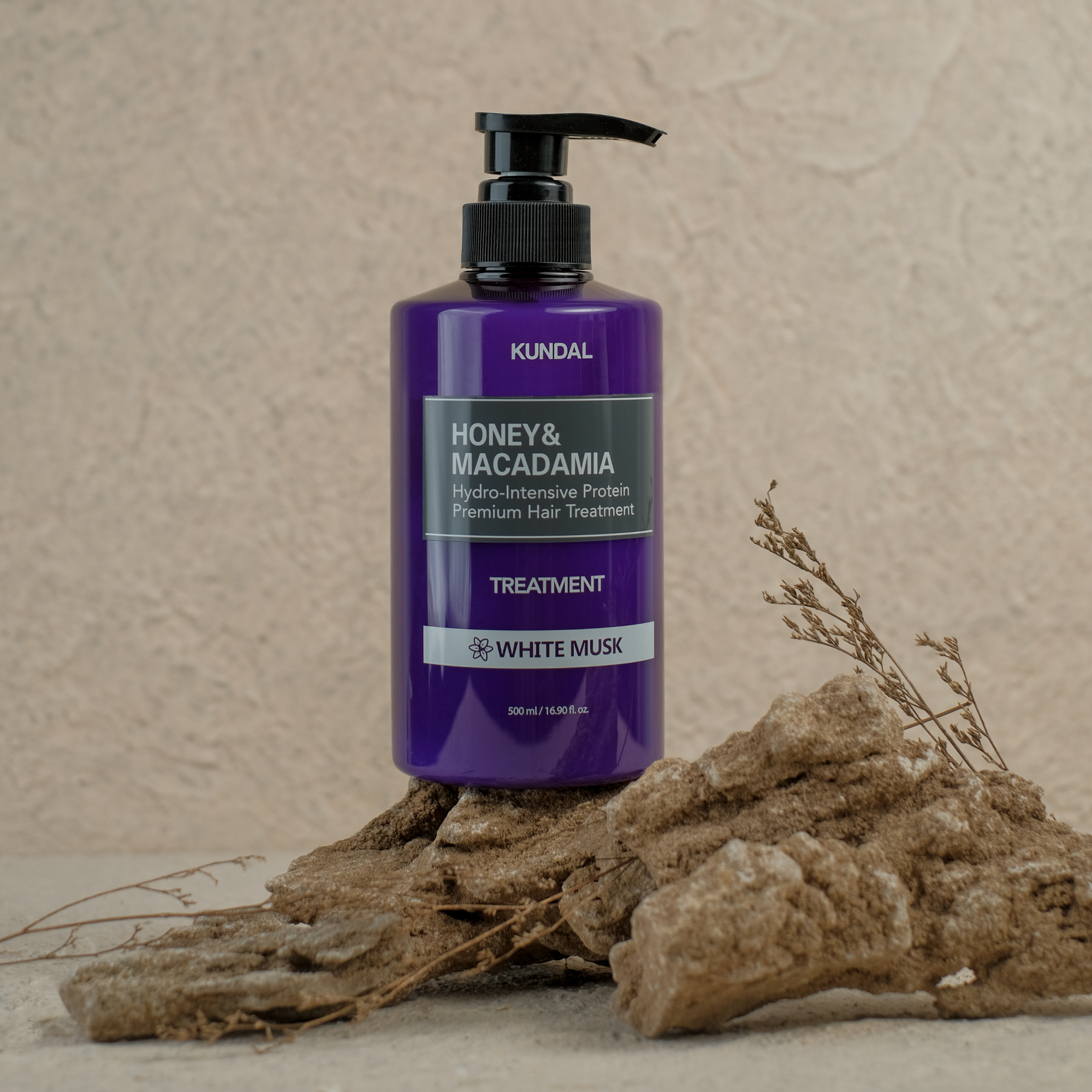 Kundal Honey & Macadamia protein treatment 500ml - white musk scent