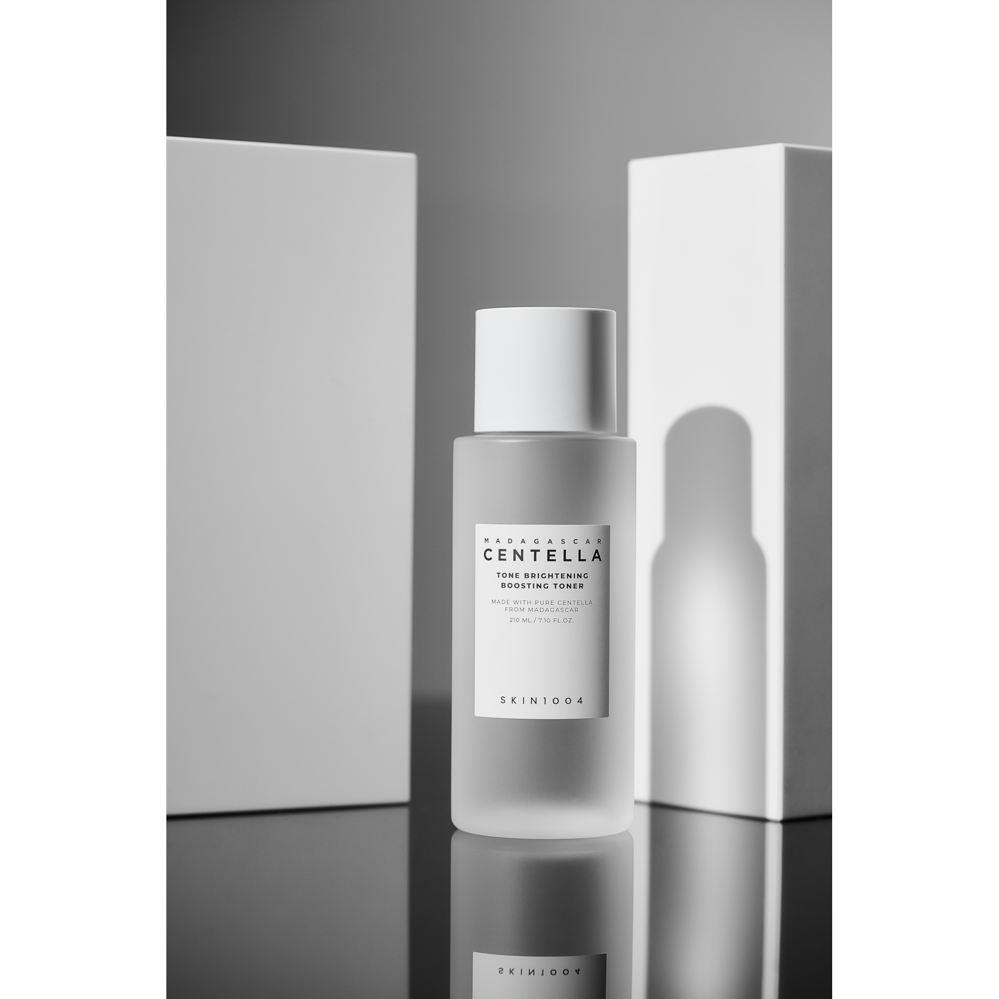 SKIN1004 Madagascar Centella Tone Brightening Boosting Toner 210ml