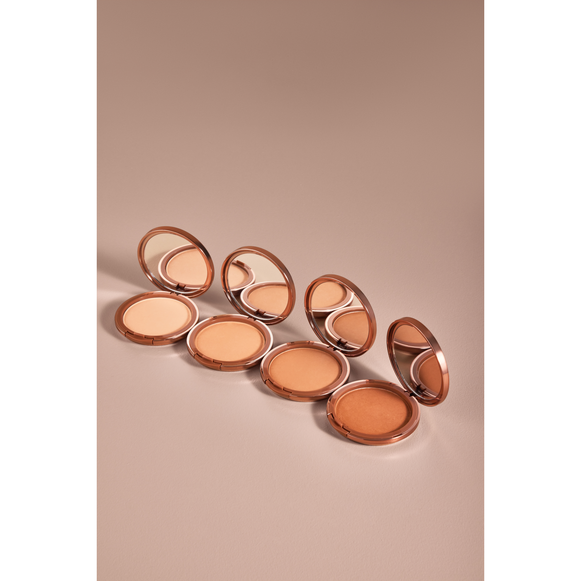 Nude by Nature Flawless Pressed Powder Foundation