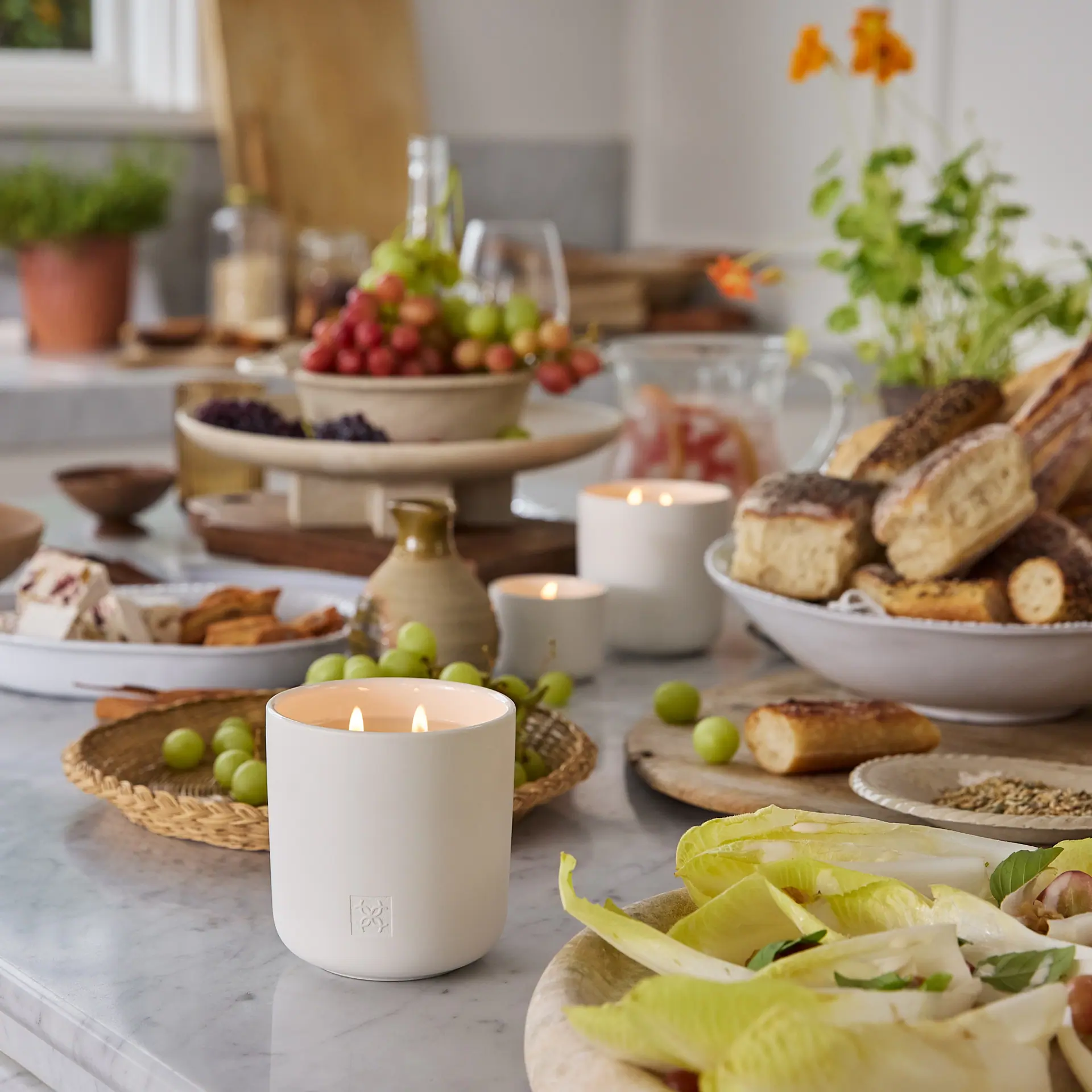 CIRCA 300g Candle - Jasmine & Magnolia