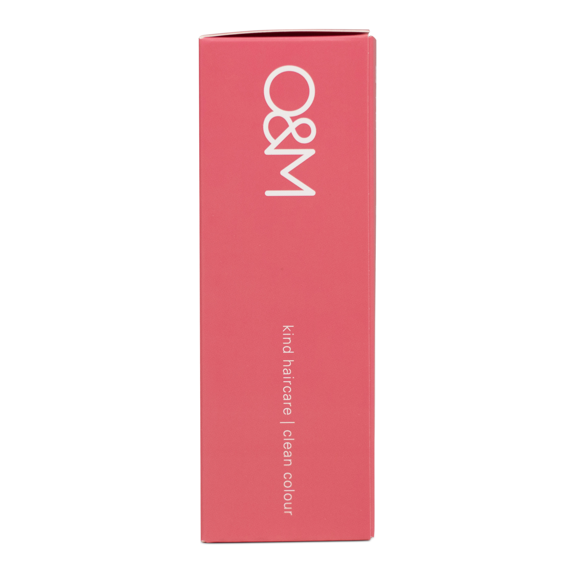 O&M Jetset Hydrate Essentials Pack