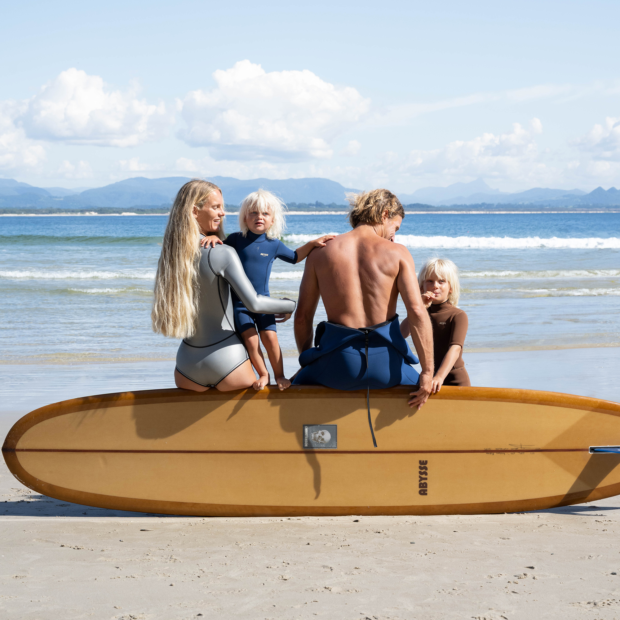 We Are Feel Good Inc. Ultra Light Mineral SPF50