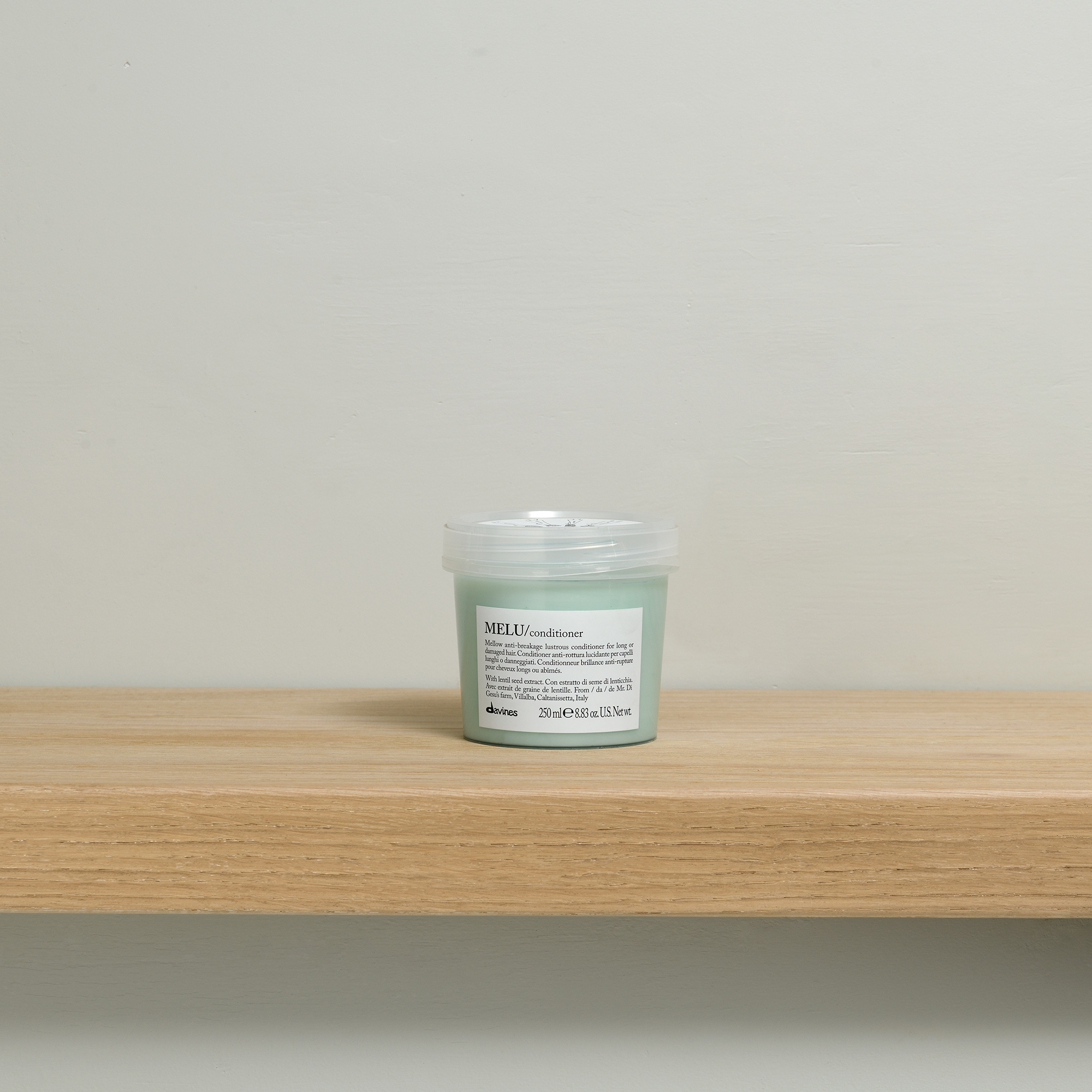 Davines ESSENTIALS MELU Anti-Breakage Repair Conditioner 250ml