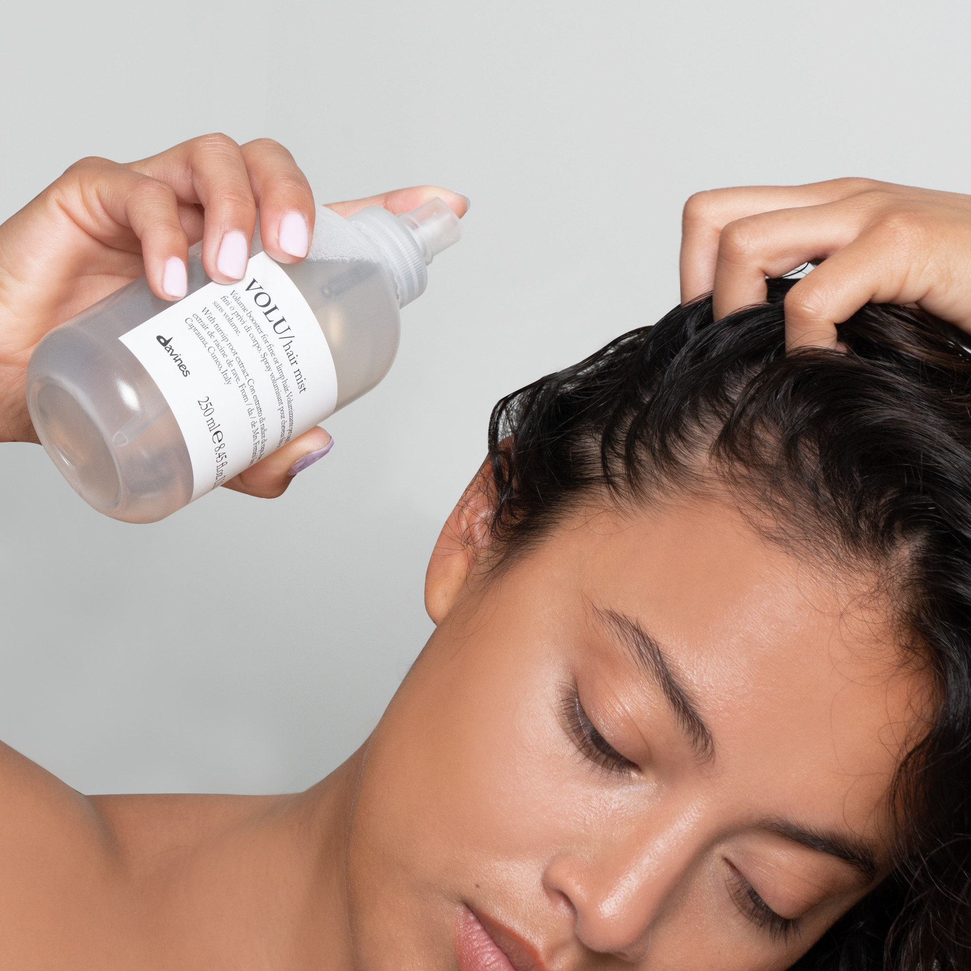 Davines ESSENTIALS Volu Volume Mist 250ml