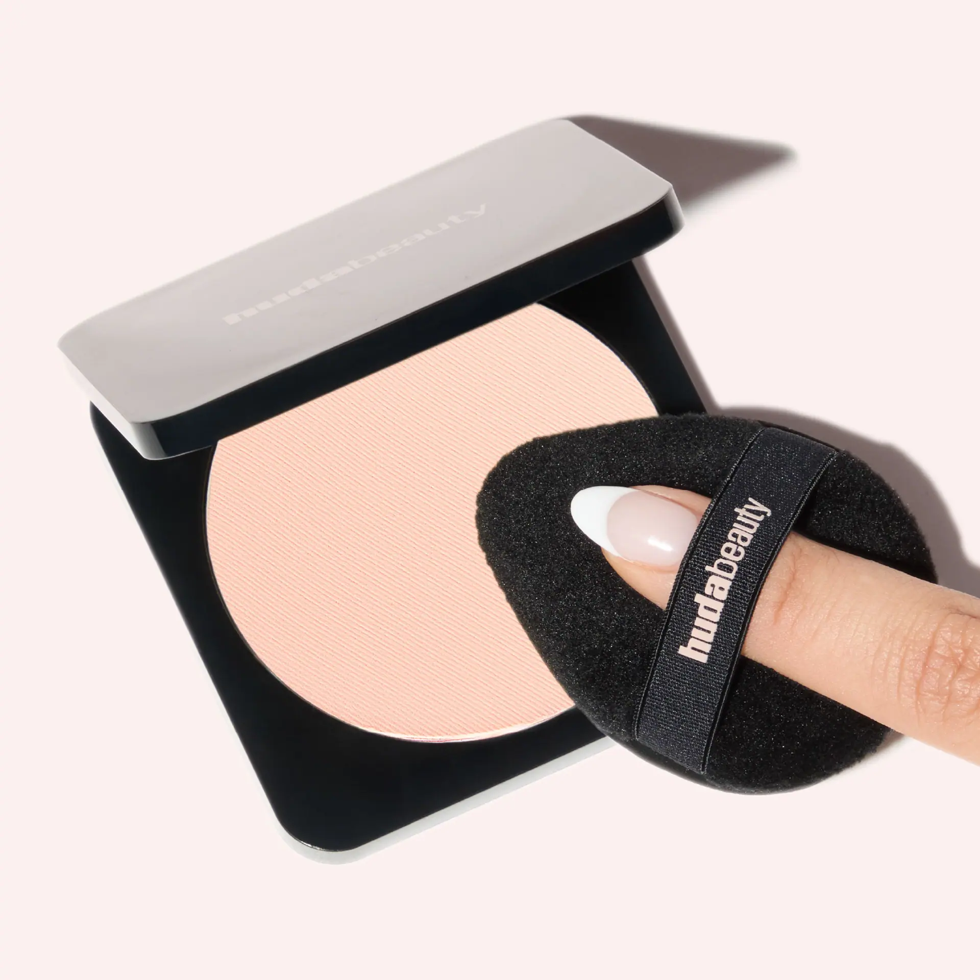 Huda Beauty Easy Bake Marshmallow Puff And Sponge
