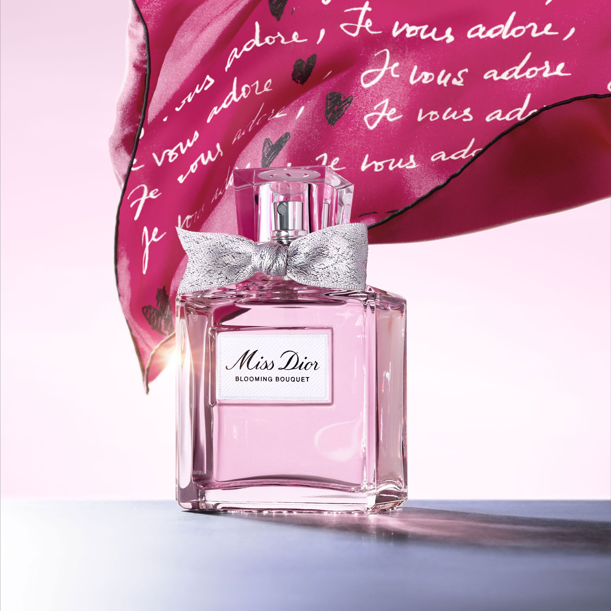 DIOR Miss Dior Blooming Bouquet Travel Spray Gift Set 50ml