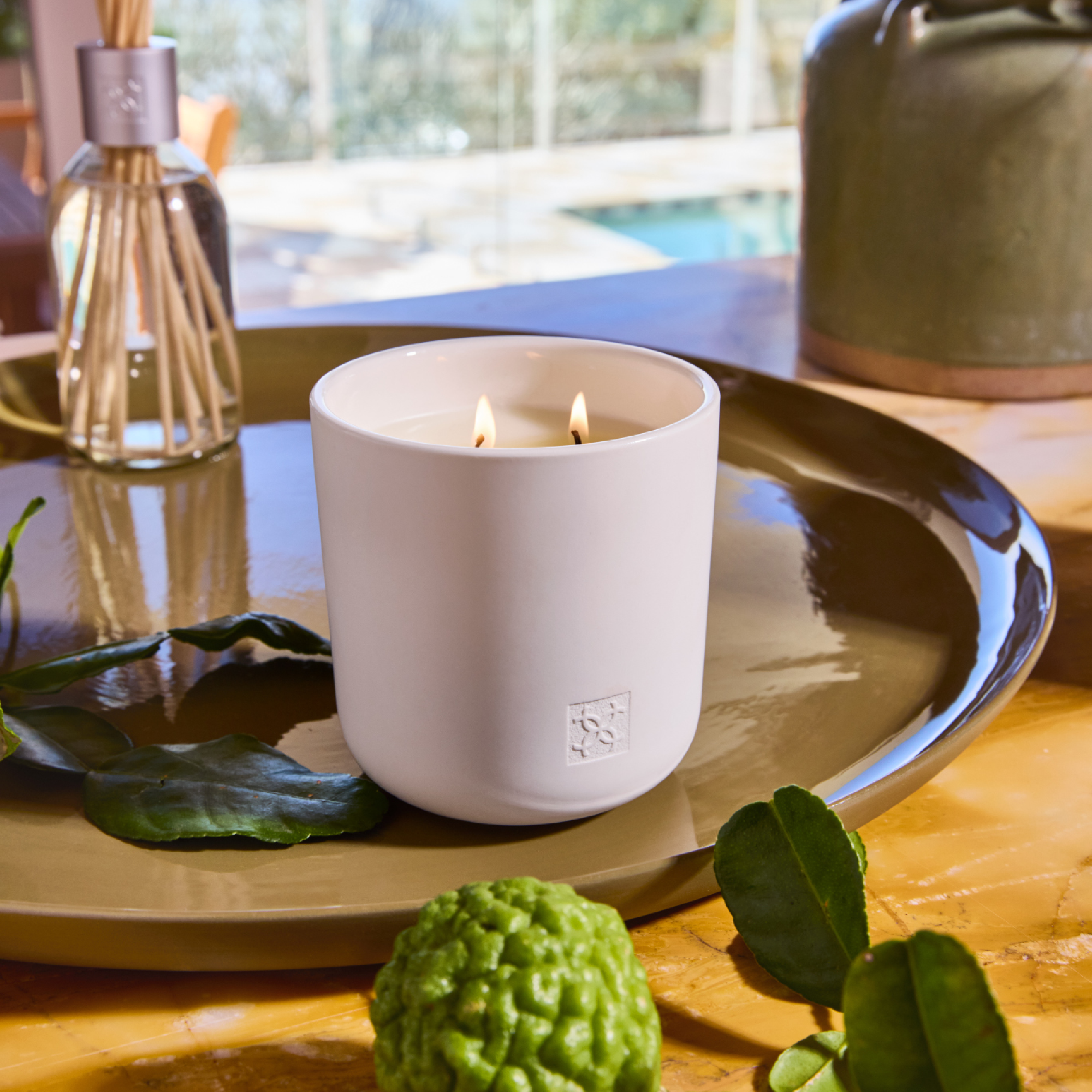 CIRCA 300g Candle - Alchemy Energise - EUCALYPTUS & BERGAMOT