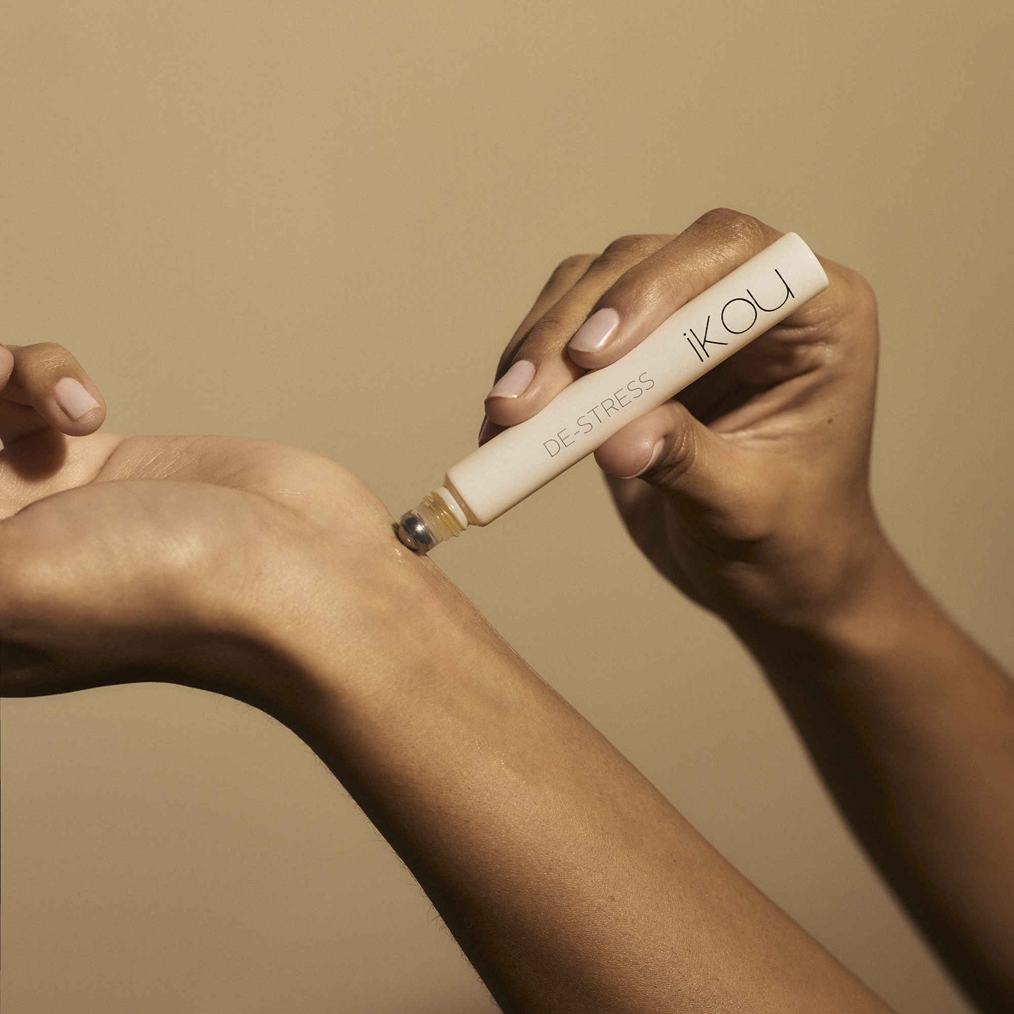 IKOU Aromatherapy Roll-On De-Stress