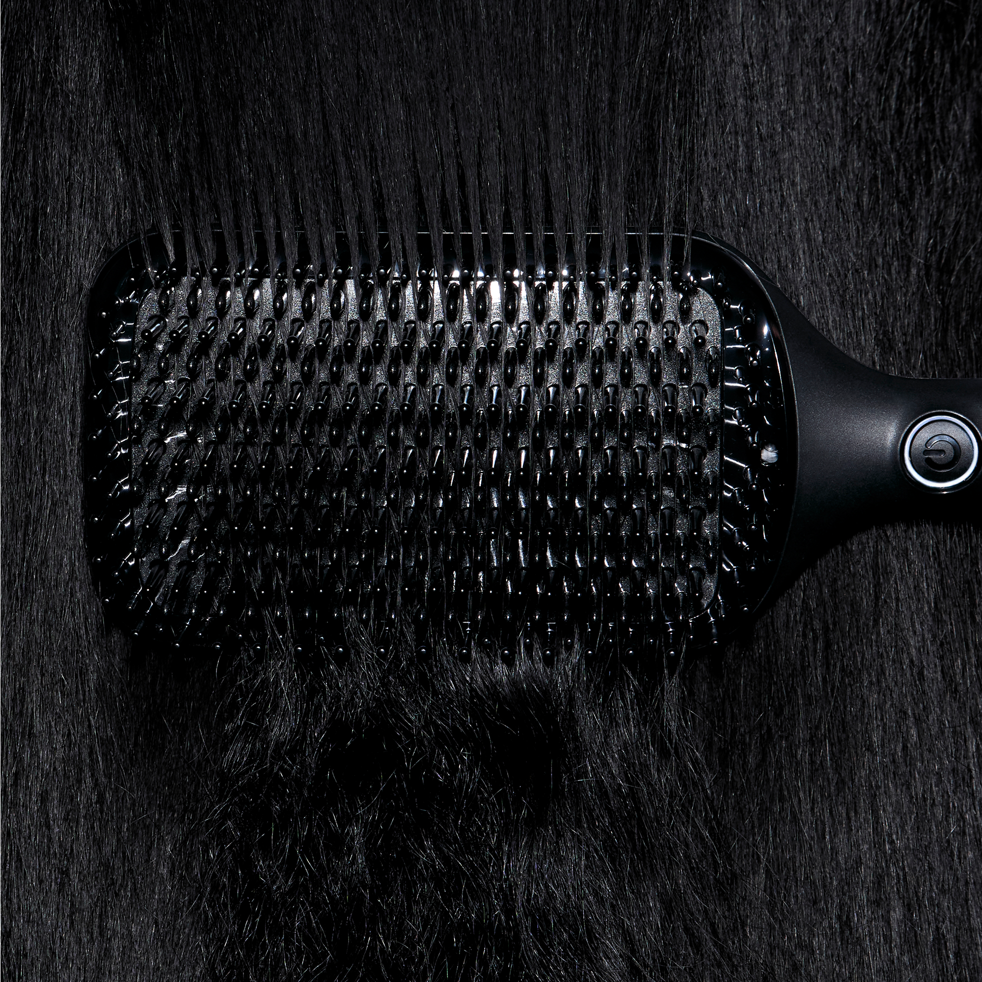 GHD Glide+ Max Smoothing Hot Brush
