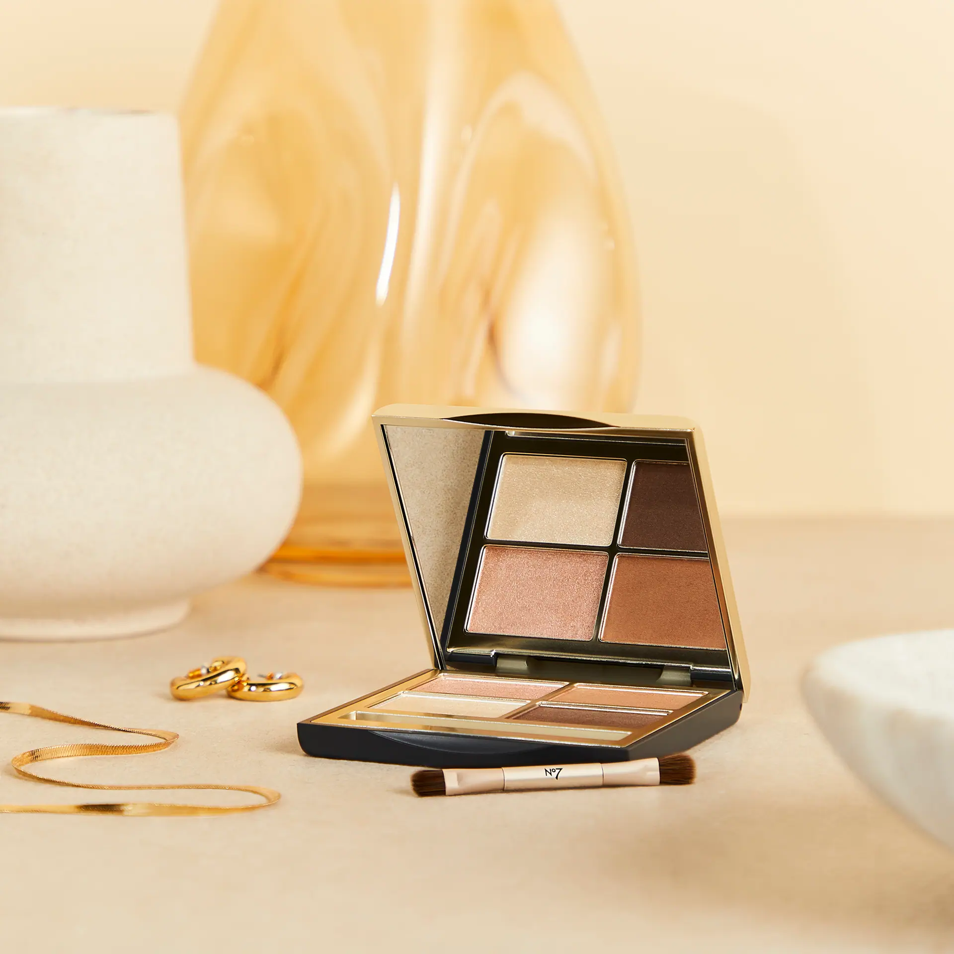 No7 Pro Artist Eye Shadow Palette Nude 5.2g