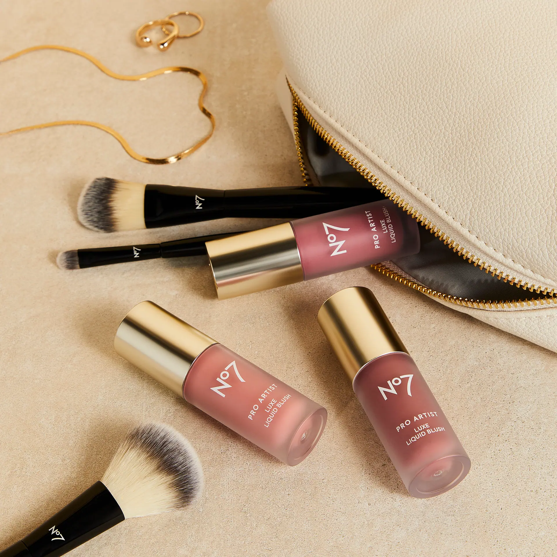 No7 Pro Artist Luxe Liquid Blush