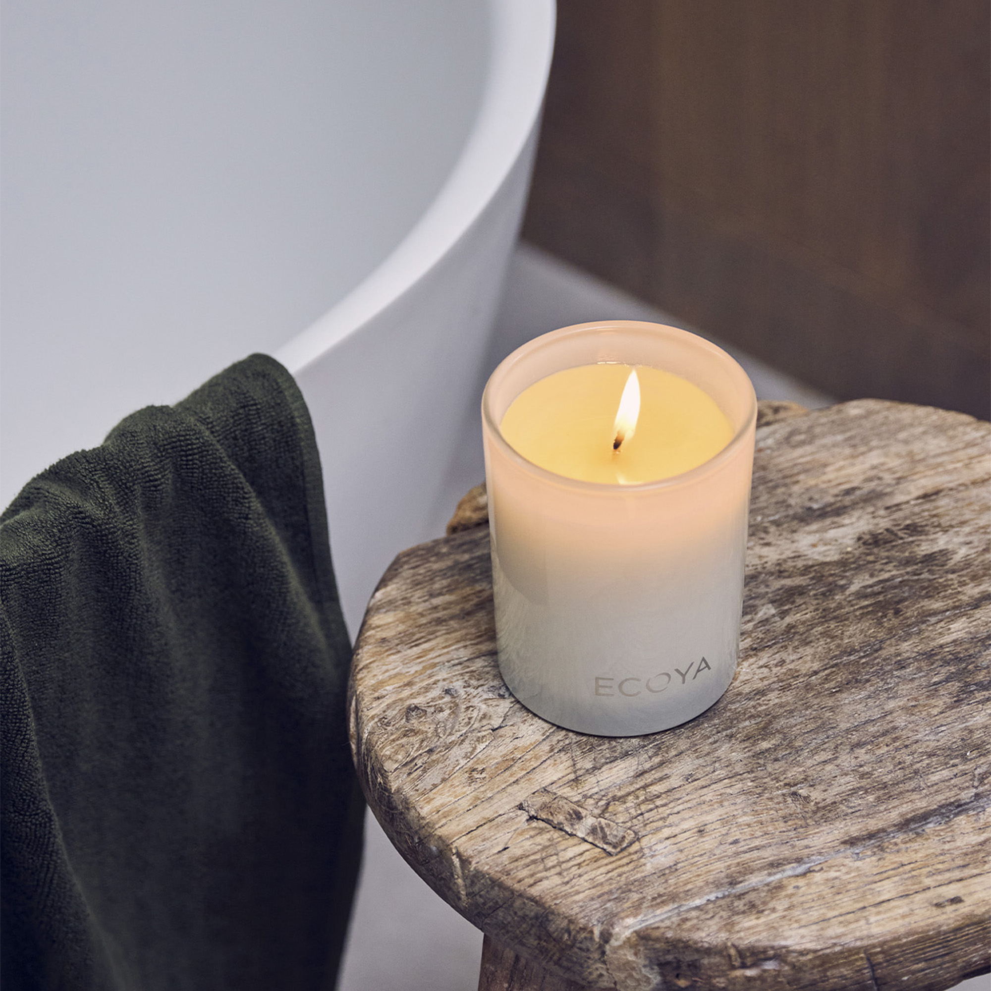 ECOYA Maple & Patchouli Madison Candle 400g