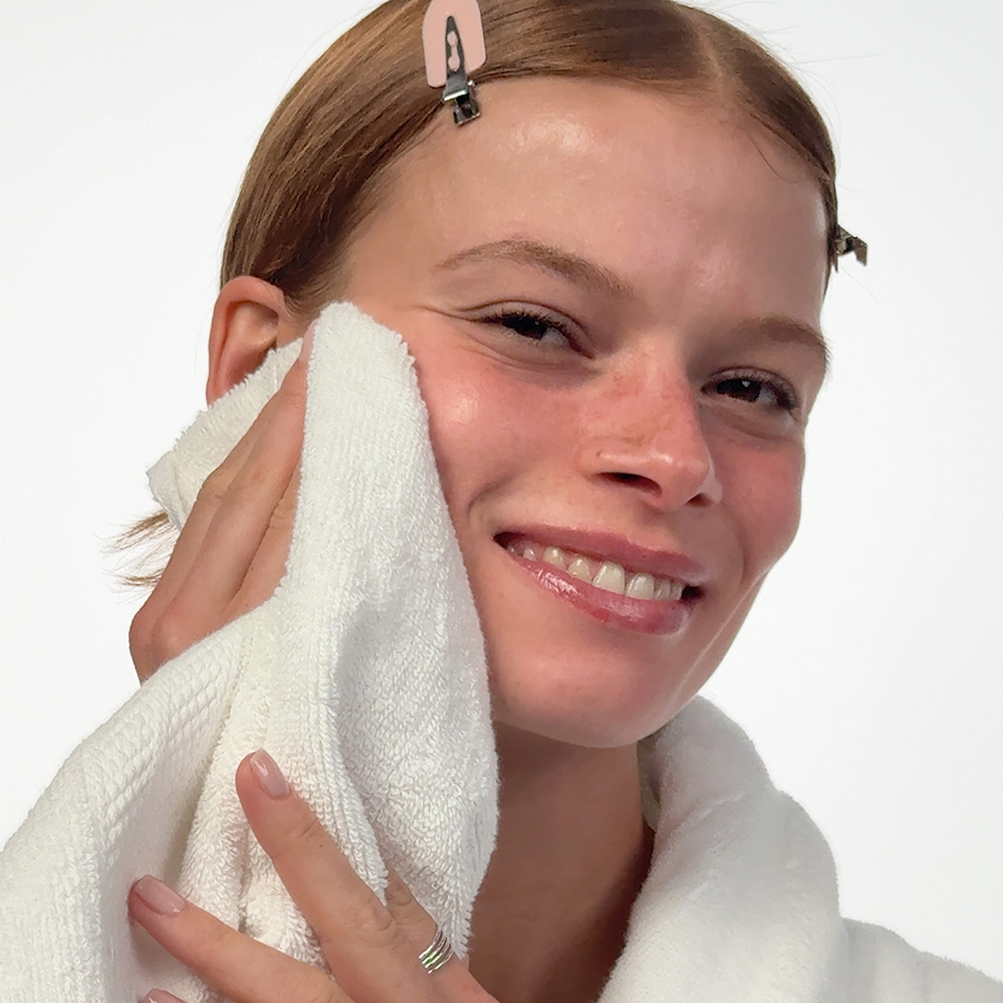 Clinique Moisture Surge Exfoliating Glow Cleanser