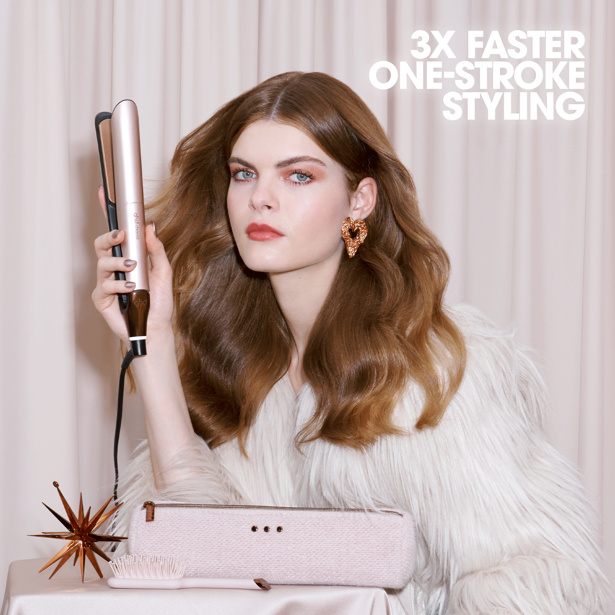 GHD Gold Hair Straightener Gift Set in Cashmere Beige