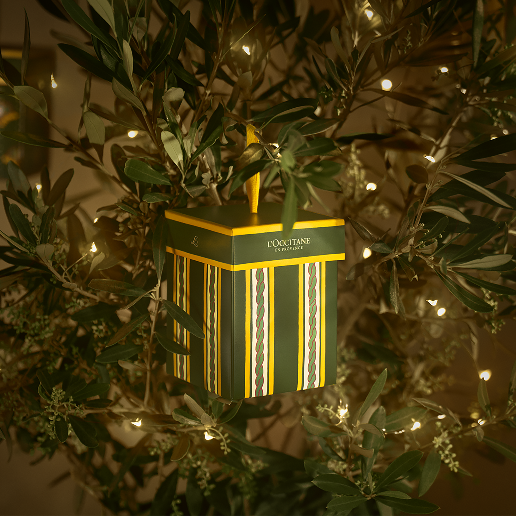 L'Occitane Almond Deluxe Ornament